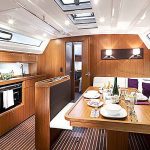 2920946350000101060_Bavaria_46-interior